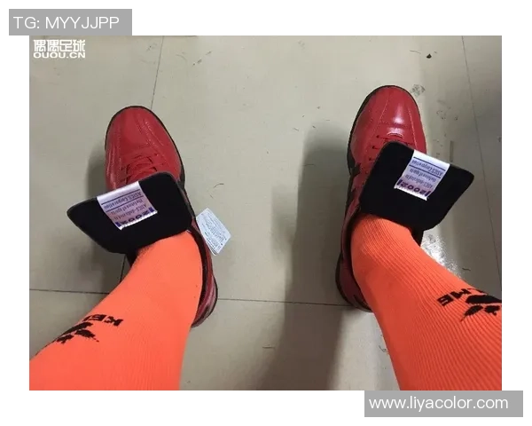 足球卡套动态卡像素球星限量版礼物定制收藏品展现球场魅力 足球卡套动态卡像素球星限量版礼物定制收藏品展现球场魅力