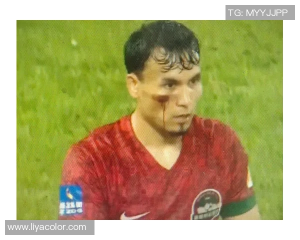 足球球星意外受伤瞬间盘点回顾全场震撼场面令人心痛 足球球星意外受伤瞬间盘点回顾全场震撼场面令人心痛