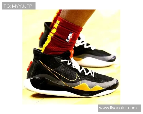 如何根据球星风格选择适合的足球鞋底类型助力球场表现 如何根据球星风格选择适合的足球鞋底类型助力球场表现